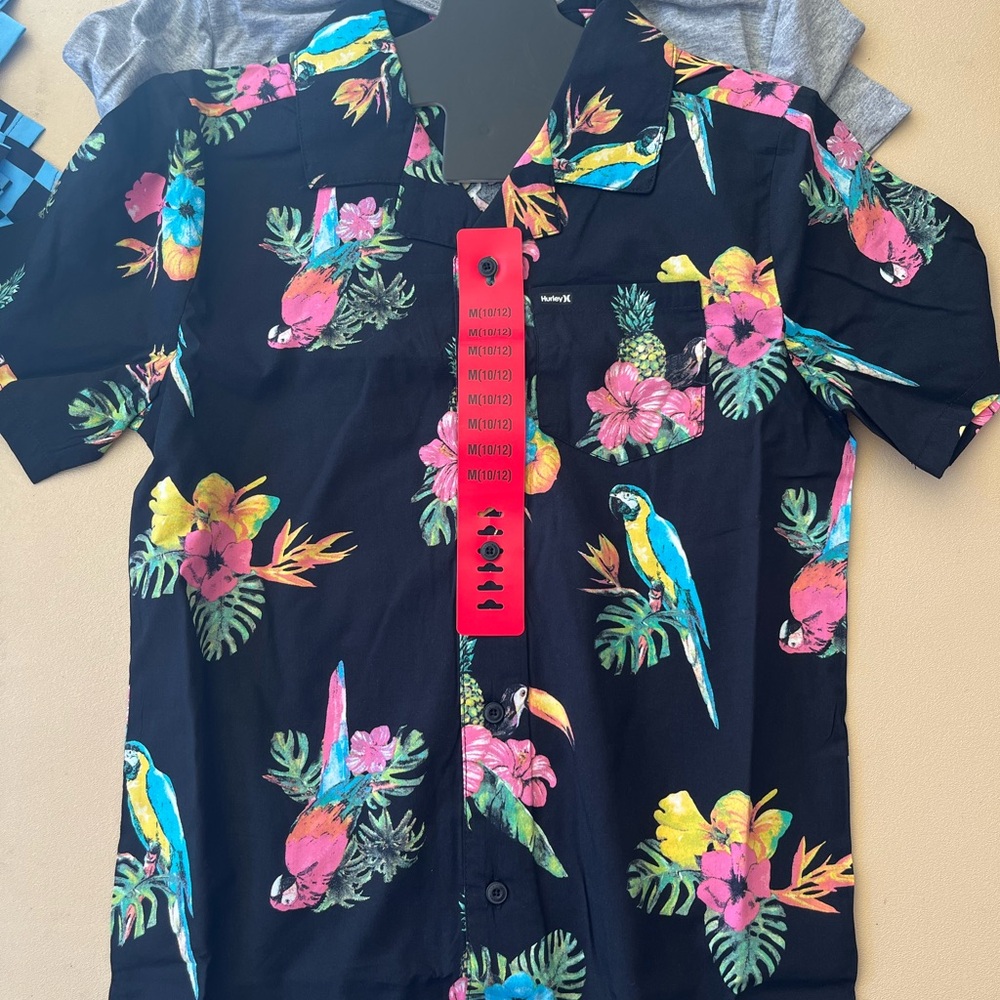Brand New Boys Size Medium 10/12 Hurley Hawaiian Button Down and Tshirt